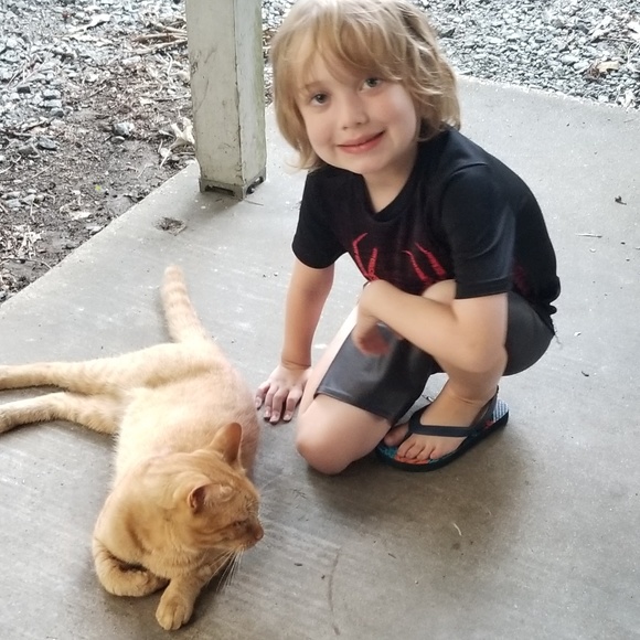 Meet your Posher, Jennifer - Picture 5 of 8